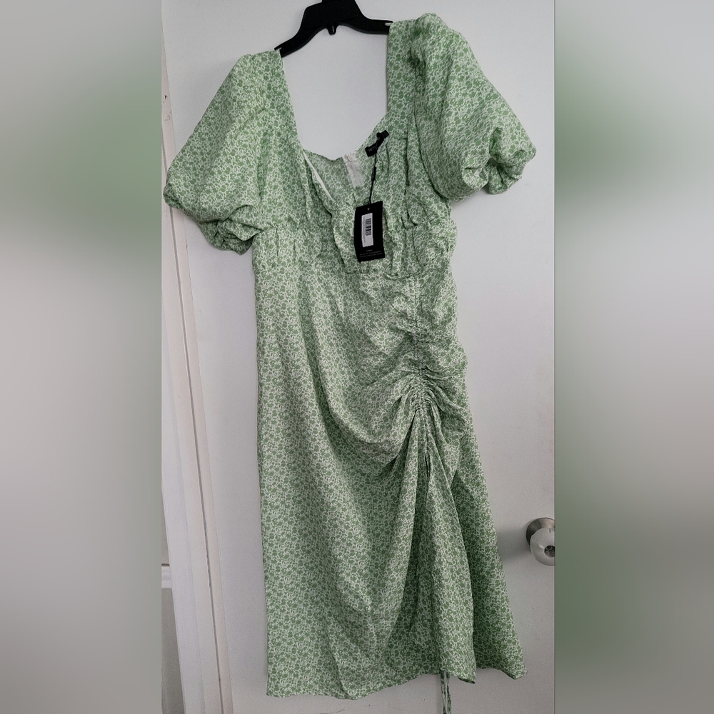 Pretty little thing green floral puff sleeve dress